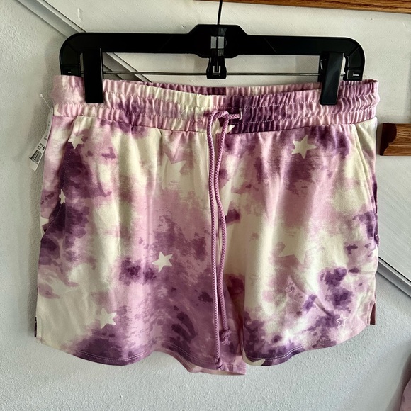 Wild fox short set NWT. Purple/white short set. Comes with a free designer gift - Picture 5 of 6